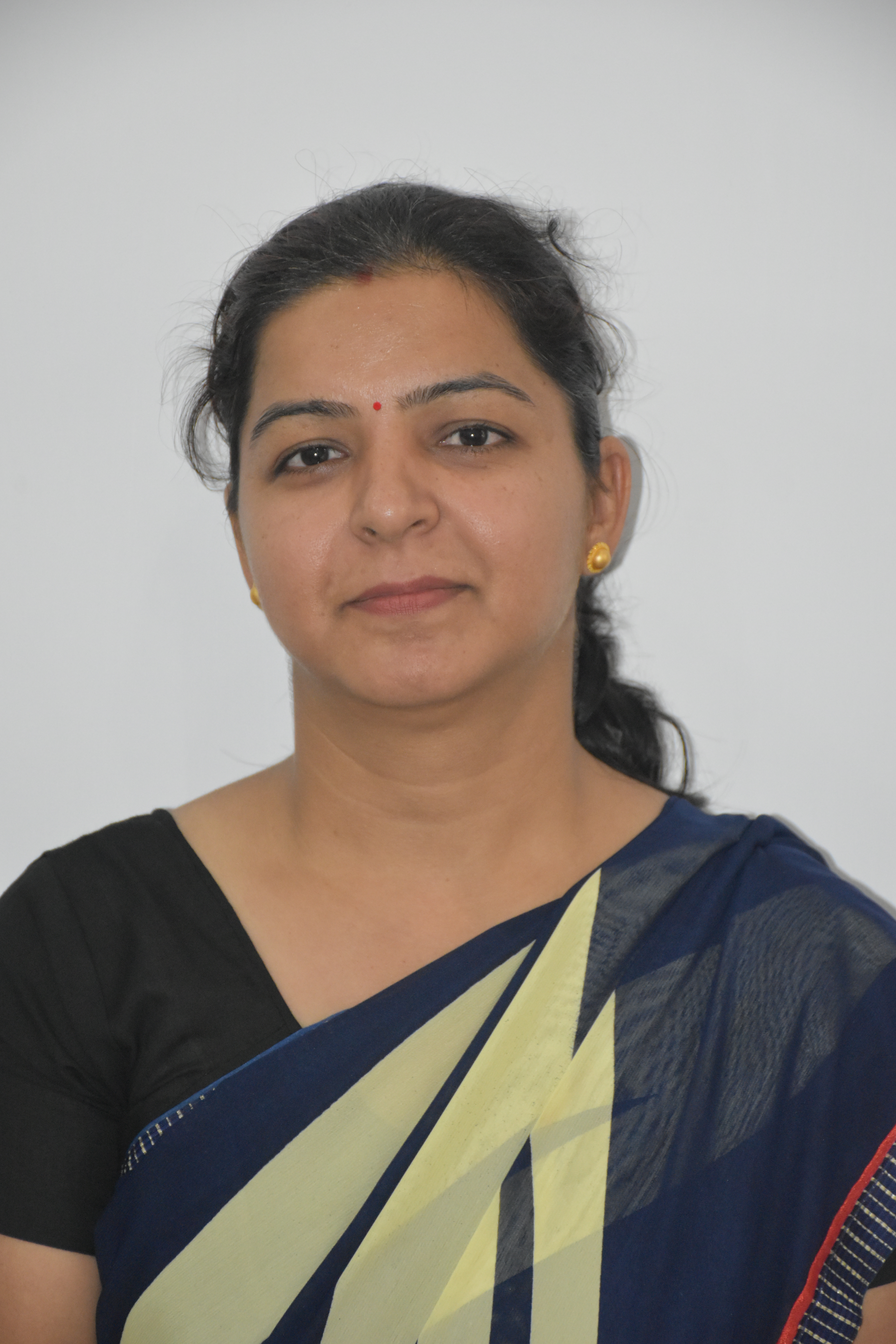 Mrs. Geeta Iswani